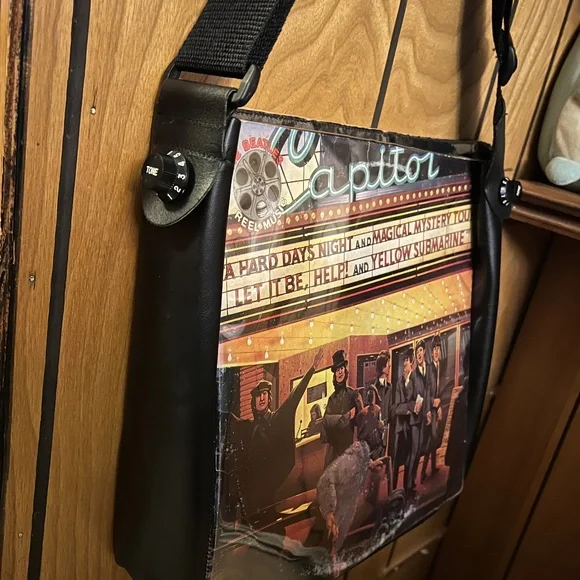 Sale🔥Beatles Record messenger bag - Picture 2 of 9